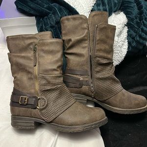 Womens boots